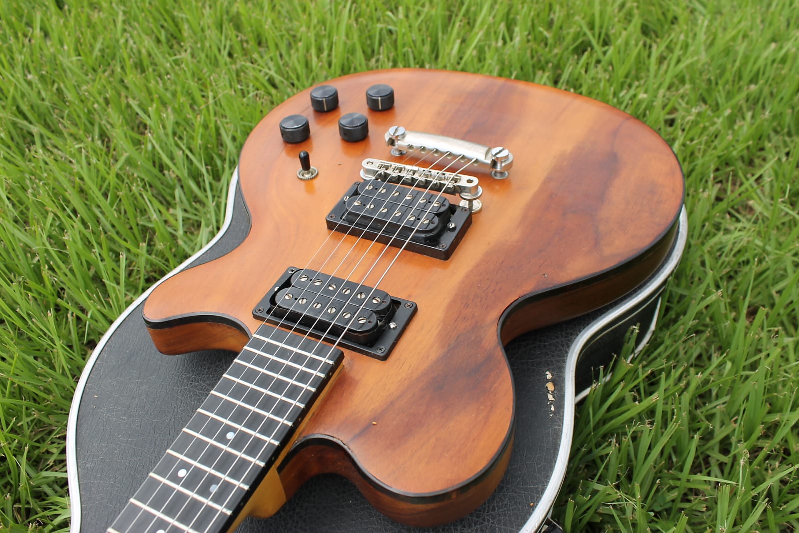 Oasis guitars Gary Cooper Jedistar